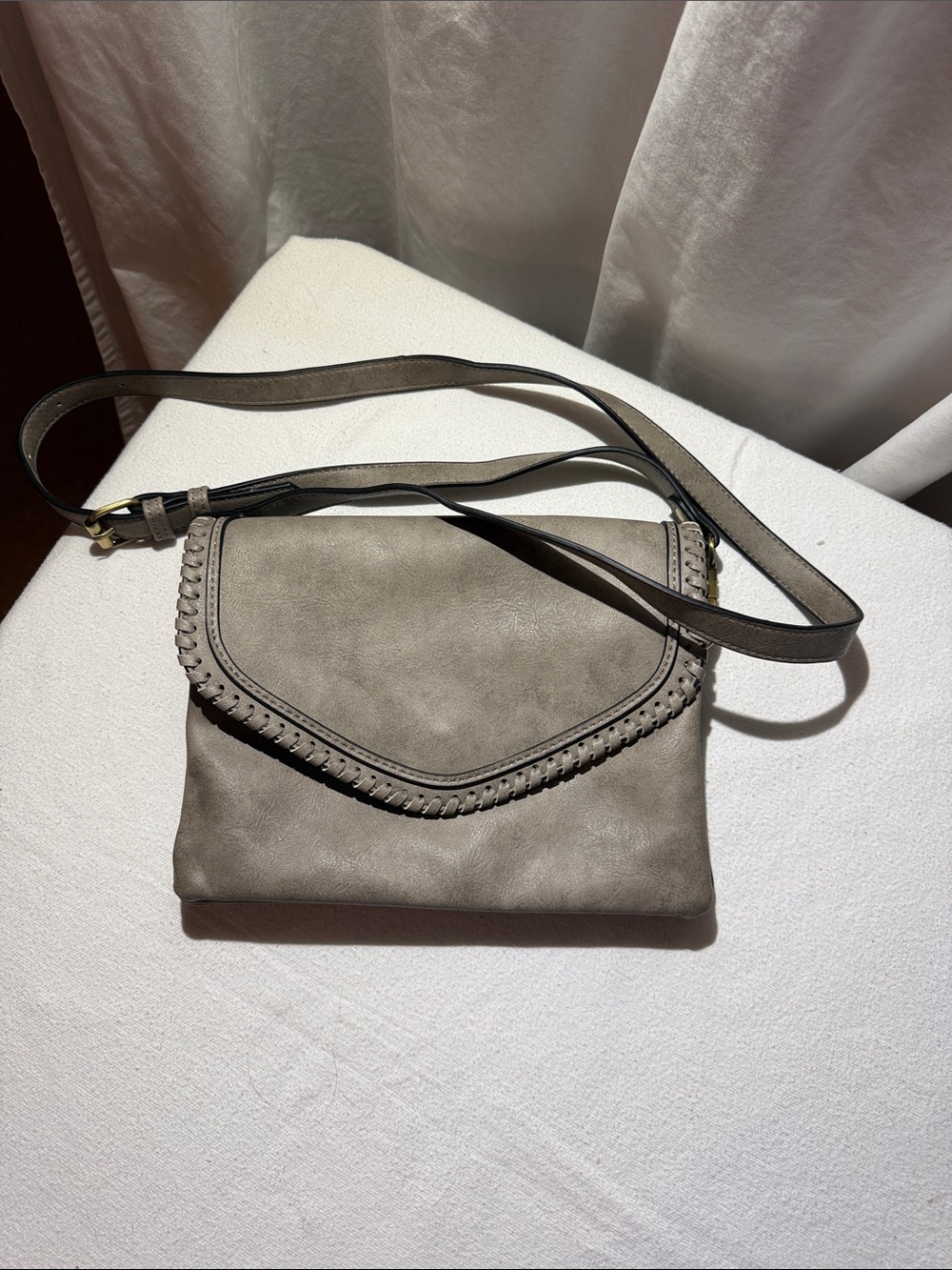 Jen &Co Classic Grey Women's Crossbody Bag